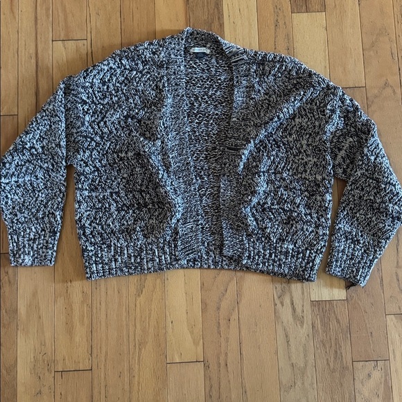 American Eagle | black white knit open front sweater cardigan | cropped | L - Picture 1 of 4